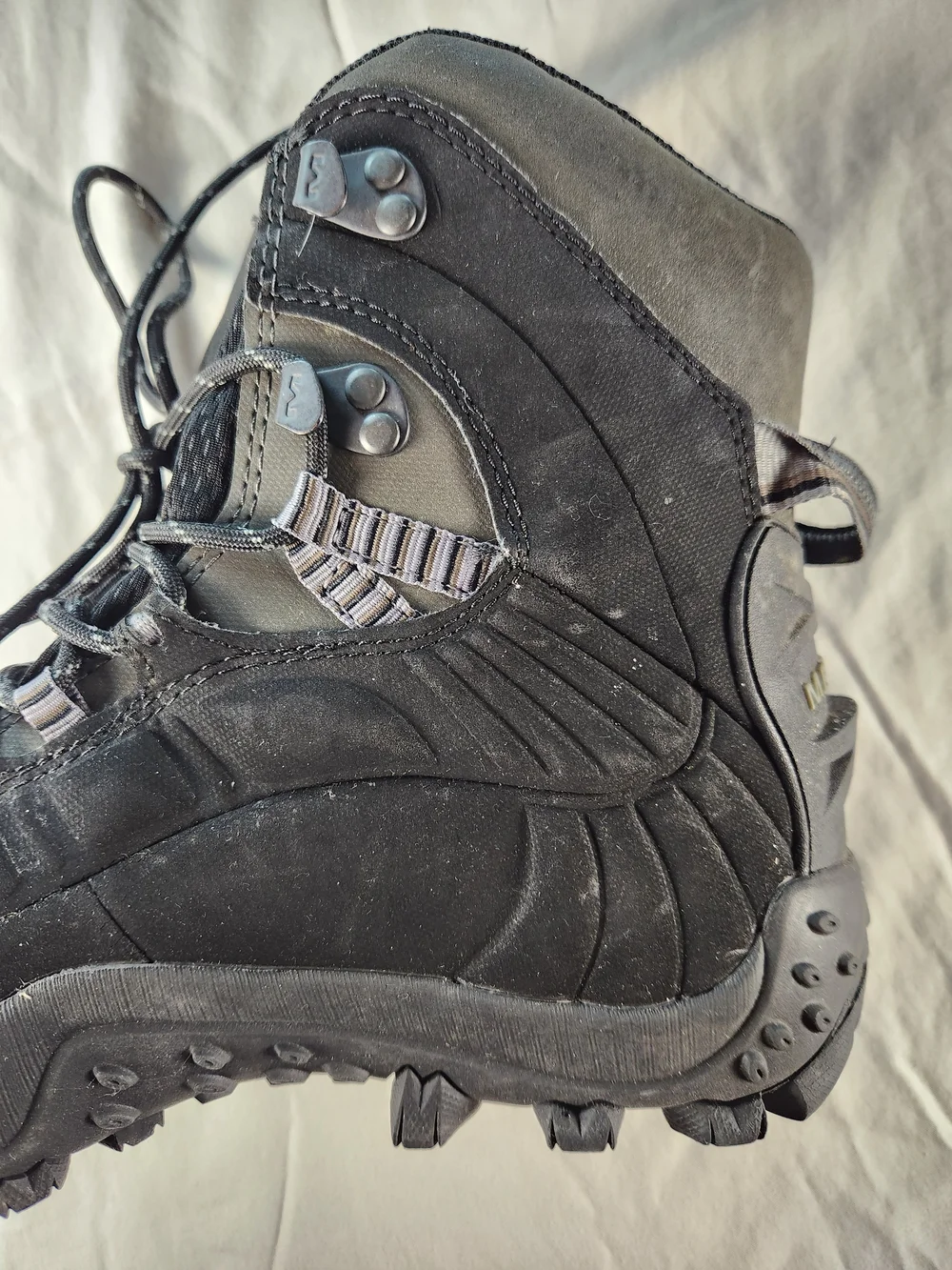 Merrell Waterproof Thinsulate Ultra 400g Vibram Hiking Boots US Mens Size 7